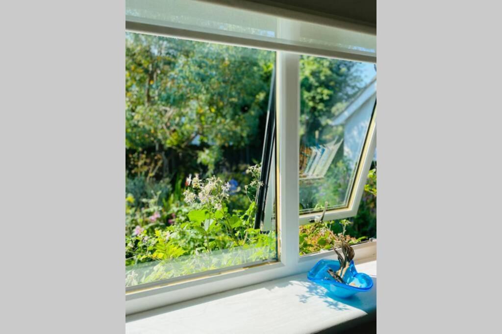 The Yellow Door Whitstable - Peaceful Retreat Close To Beach Buitenkant foto